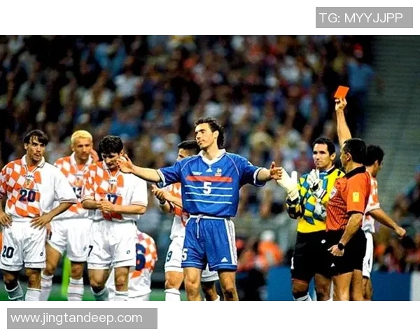 被抓的足球明星背后的故事与影响揭秘